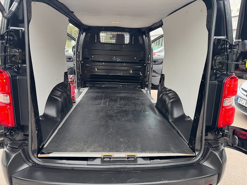 Bild 5 av Toyota Proace 2.0 D-4D Automat Lång Kamera Värmare Head-up 177 Hk