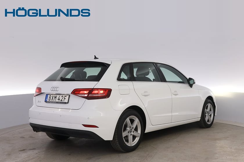 Bild 4 av Audi A3 Sportback 35 TFSI Proline P-sensorer LED V-hjul MOMS