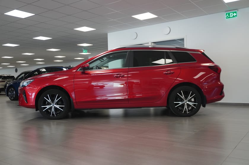 Bild 3 av MG 5 Long Range 61 kWh Lux 360kam Elstol CarPlay