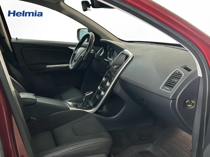 Bild 7 av 9 – Volvo XC60 D4 AWD Momentum Business E