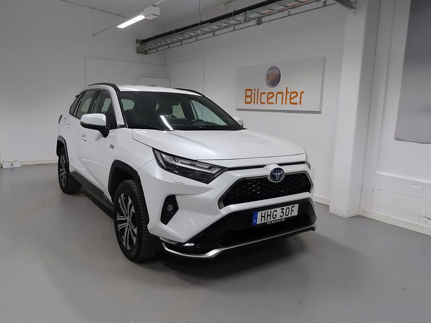 Bild 3 av Toyota RAV4 Plug-in Hybrid V-Däck ingår JBL-Drag-Kamera-Cockpit-Els
