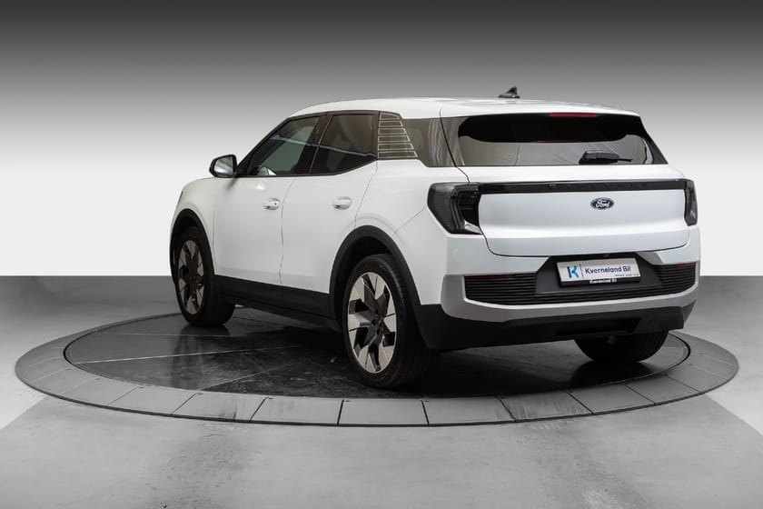 Bilde 3 av Ford Explorer EV Extended Range AWD Premium Ext.Range AWD, skinn, el.seter