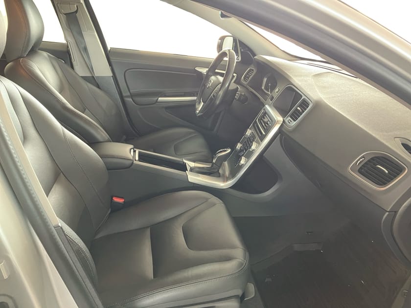 Bild 4 av Volvo V60 Cross Country D3 Classic Pro