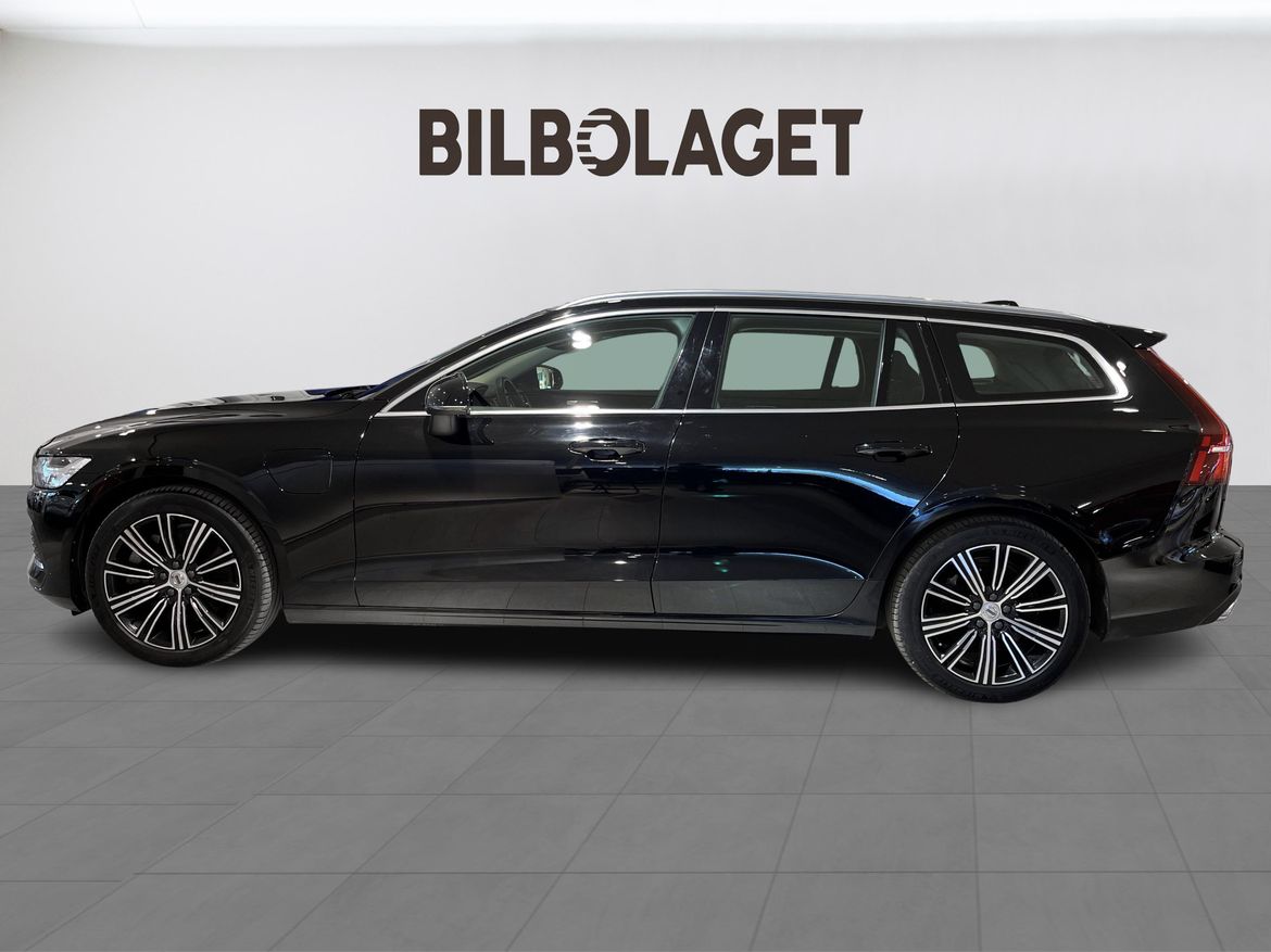 Volvo V60 2022 - miniatyr 2