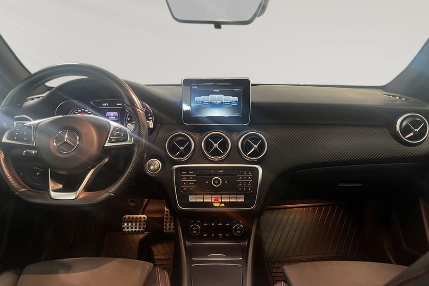 Bild 5 av Mercedes-Benz A 180 AMG SKY AUTOMAT