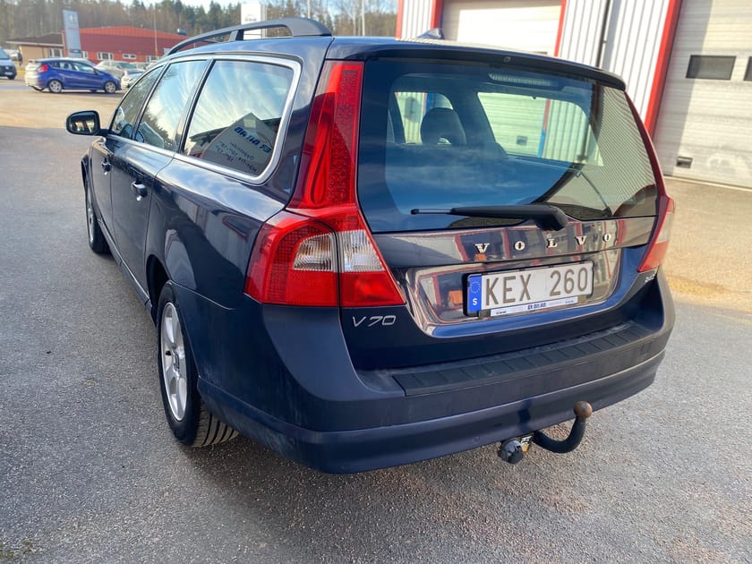 Bild 3 av Volvo V70 Momentum, automat, kamrem, nyservad, nybesiktigad, drag