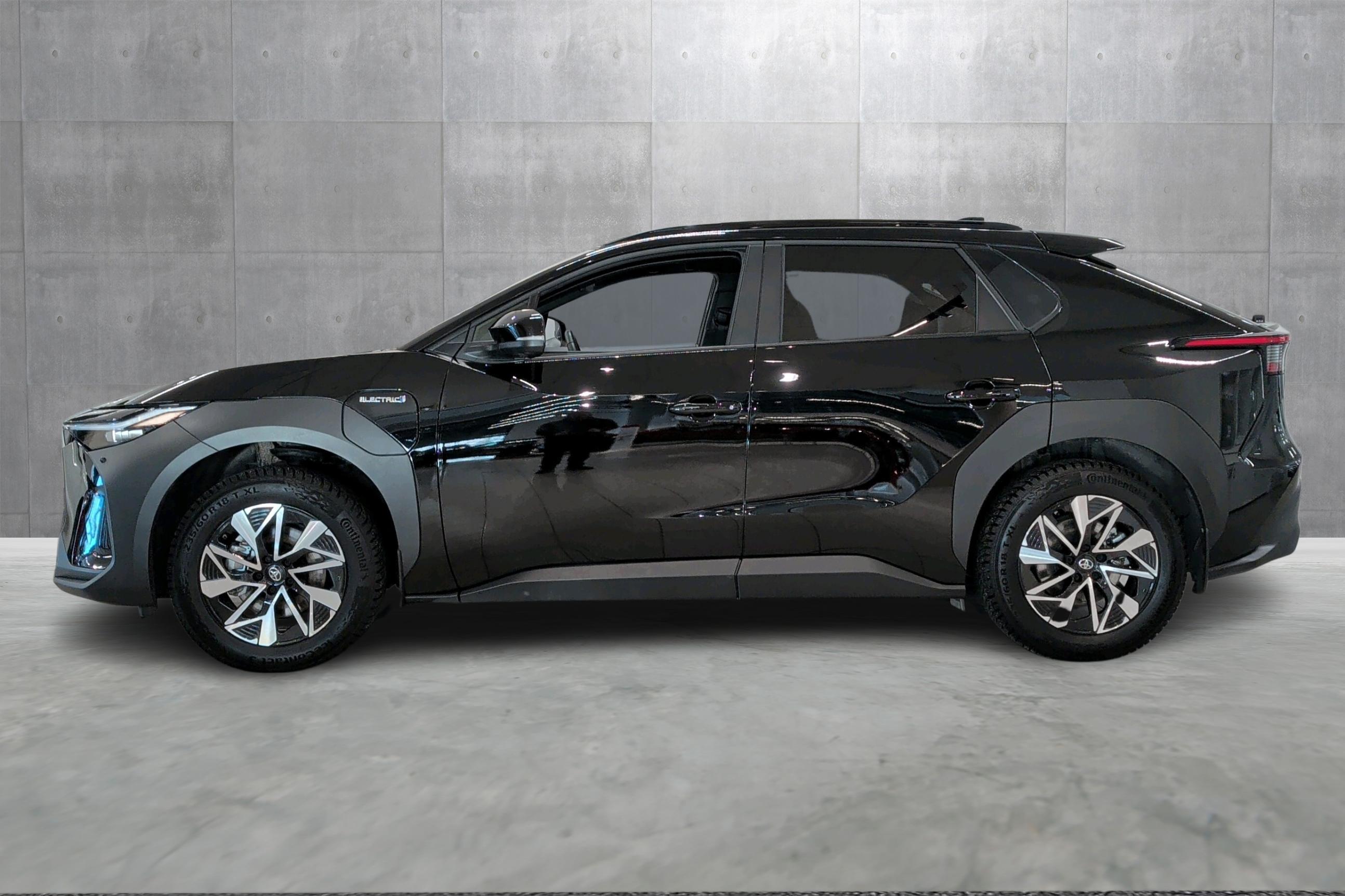 Thumnail bilde 1 av Toyota bZ4X