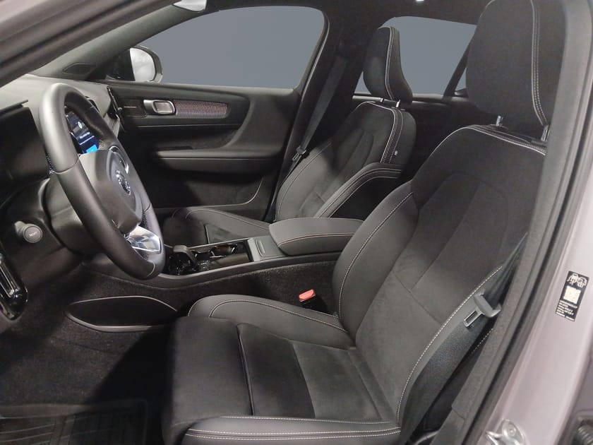 Bild 5 av Volvo EX40 Twin Motor Performance Ultra SE//Dragkrok//