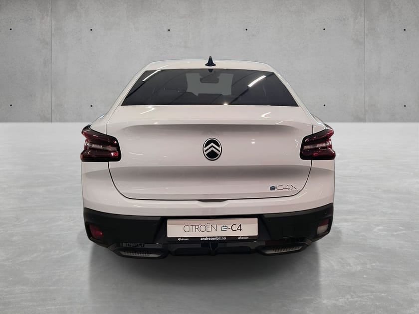 Bilde 4 av Citroën ë-C4 X MAX Adaptiv cruise/Oppvarmet ratt/Proximity keyless/