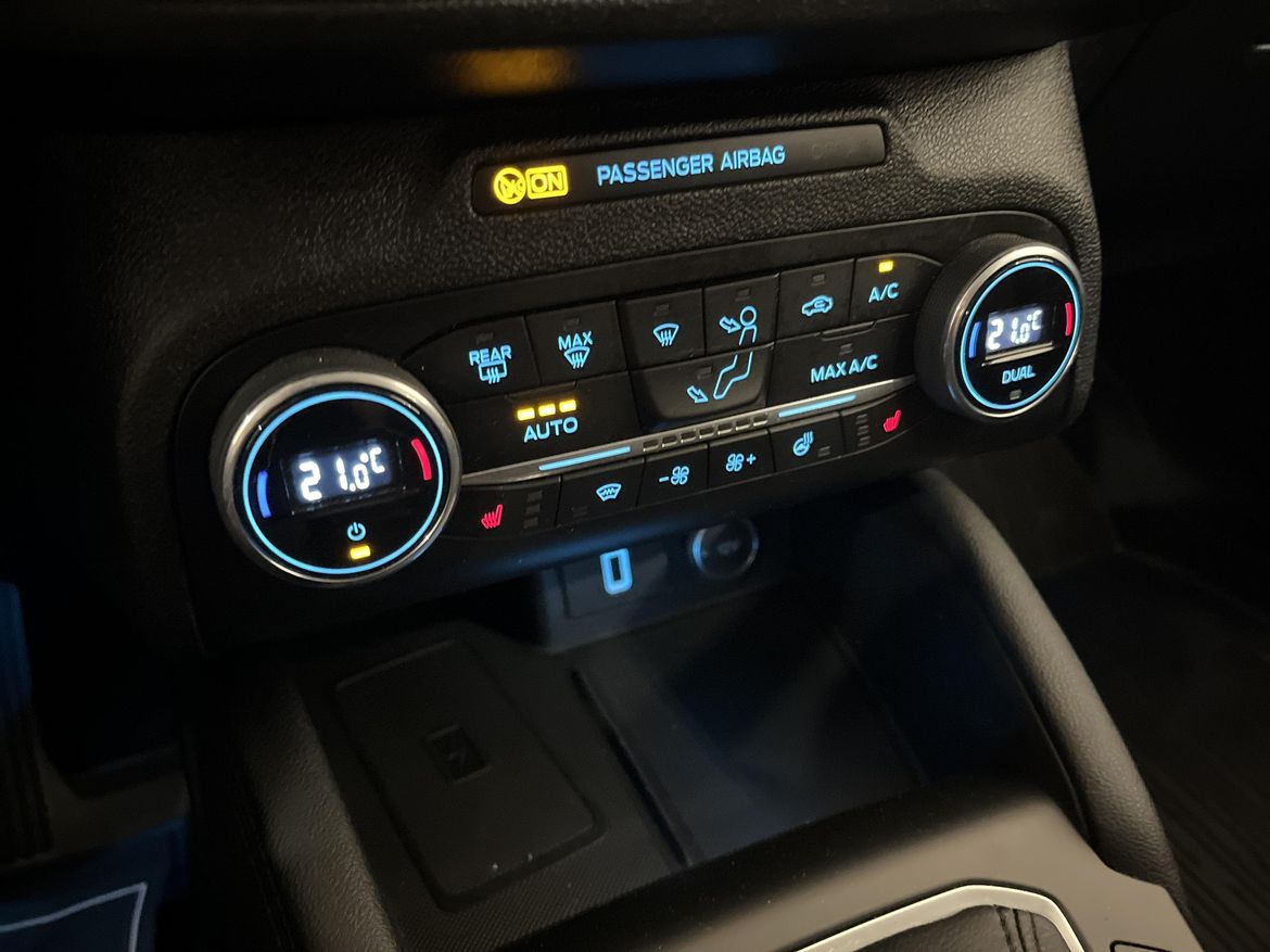 Ford Focus 2019 - miniatyr 18