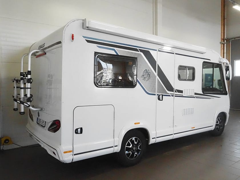 Bild 4 av Knaus Campervan Fiat Van I 550 MF Cykelställ Markis 4 bäddar