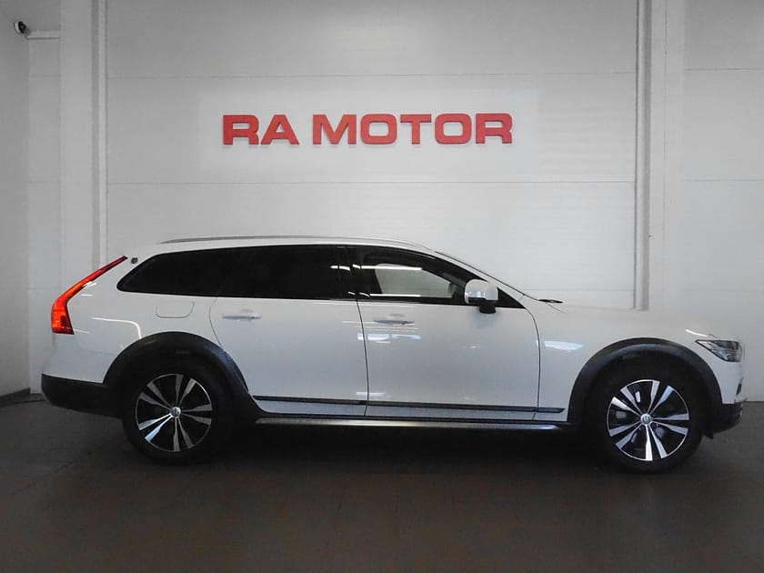 Bild 4 av Volvo V90 Cross Country D4 AWD Geartronic Advanced SE II 190hk | Drag | VOC |