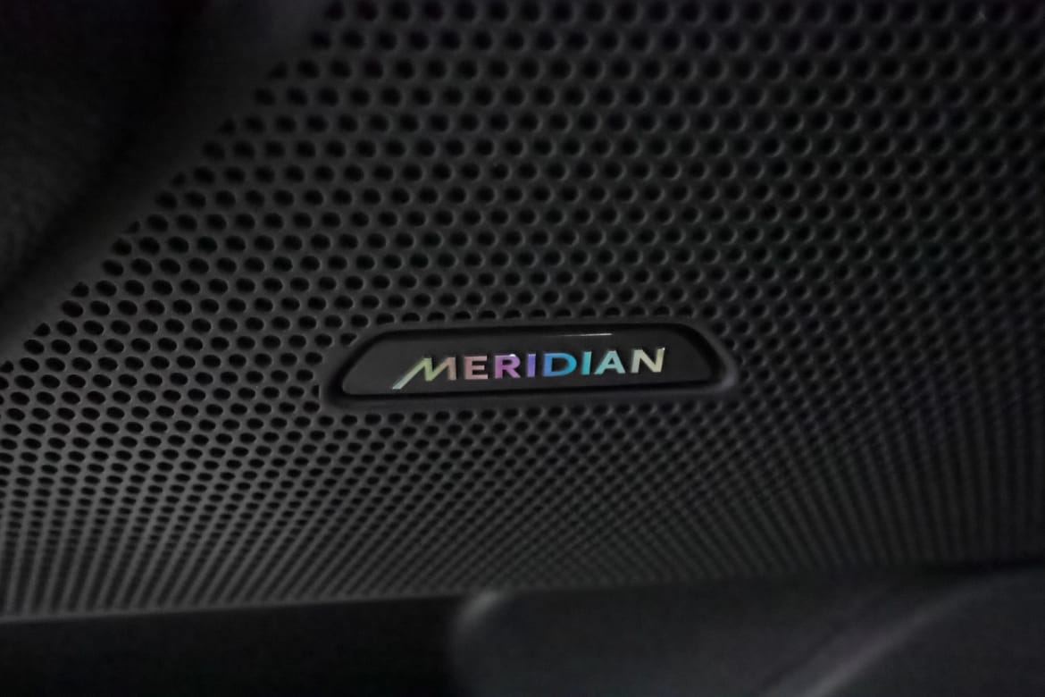 Land Rover Range Rover Velar 2018 - miniatyr 16