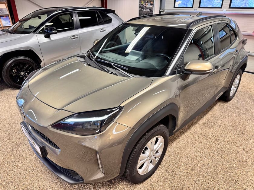 Bilde 2 av Toyota Yaris Cross Hybrid AWD-i 1,5 Active Tech