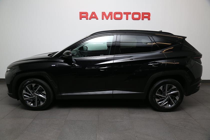 Bild 2 av Hyundai Tucson 1,6 T-GDI MHEV 150hk Essential Aut Navi Kamera