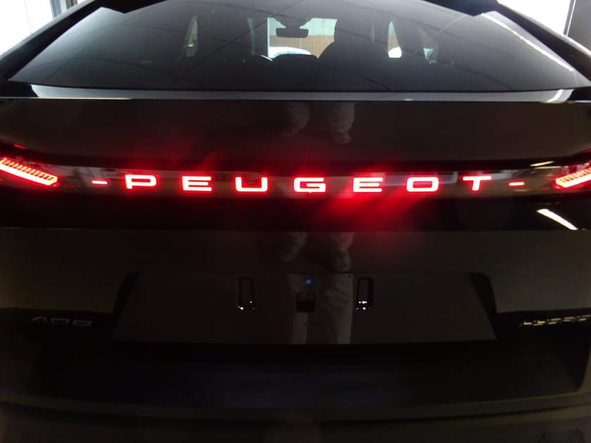 Bild 4 av Peugeot 408 Hybrid 145 1.2 GT PureTech e-DSC