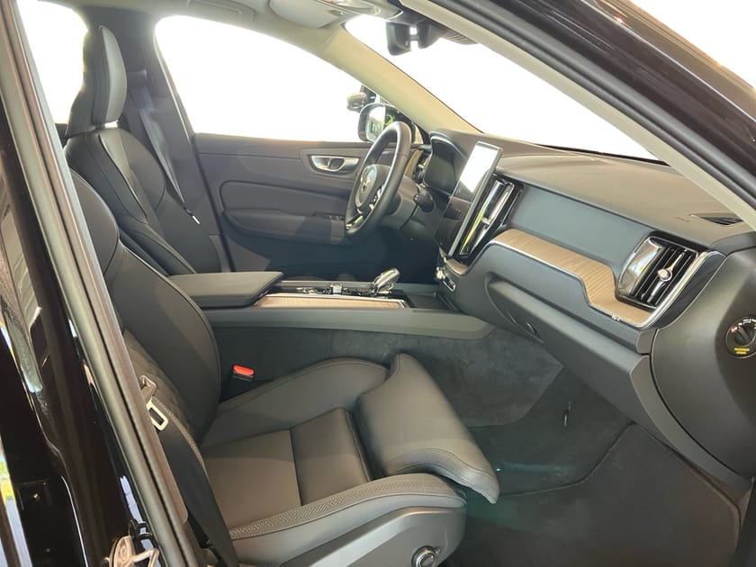 Bild 4 av Volvo XC60 T6 Plus Dark Nordic Edition