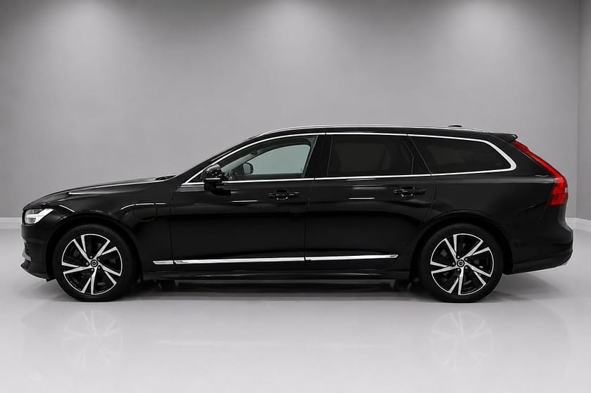 Bild 3 av Volvo V90 Recharge T6 AWD Momentum Adv P-värmare Kamera Carplay