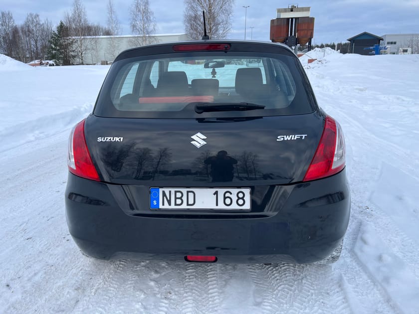 Bild 4 av Suzuki Swift 5-dörrar 1.2 DOHC 16V VVT, Ny bes.