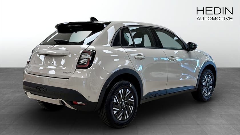 Bild 2 av Fiat 600 Hybrid HEV LOUNGE 1.2 100 HK DCT6 FWD