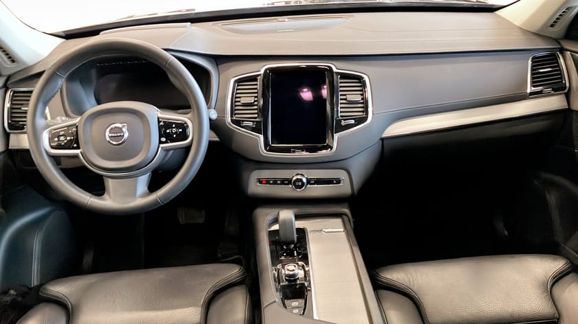 Bild 4 av Volvo XC90 7 Säten Recharge T8 AWD ULTIMATE BRIGHT |Drag|HUD|Carplay|Pano|360°|