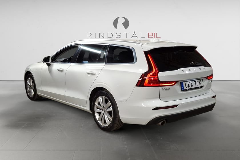 Bild 5 av Volvo V60 D4 190 HK AUT AWD MOMENTUM DRAG D-VÄRM COCKPIT NAVI PDC