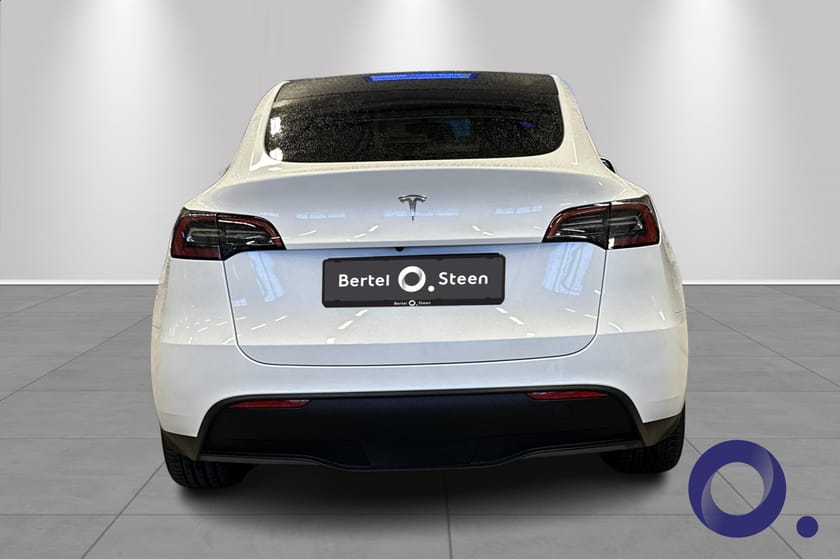 Bilde 5 av Tesla Model Y Standard Range RWD RWD, 455 km WLTP, Rattvarme, Varmepumpe