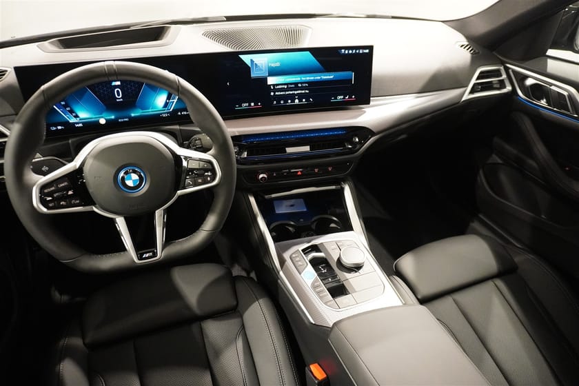 Bild 2 av BMW i4 eDrive40 Gran Coupé M Sport Business Ed Drag Aktiv Fartpilot
