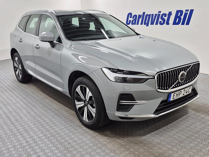 Bild 3 av Volvo XC60 Recharge Core Bright plug in AWD 350HK 4x4 Panorama