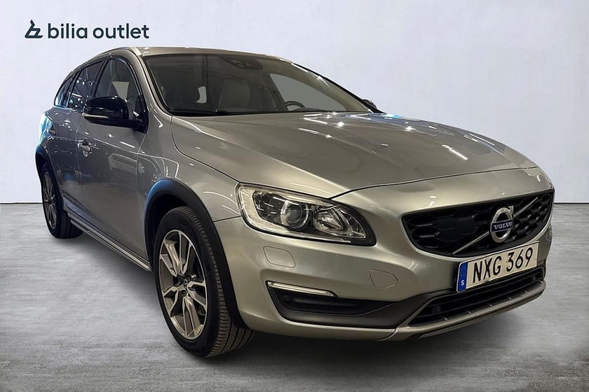 Bild 4 av Volvo V60 Cross Country D4 AWD Summum BE PRO Taklucka / B-Kam / Navi / Värmare