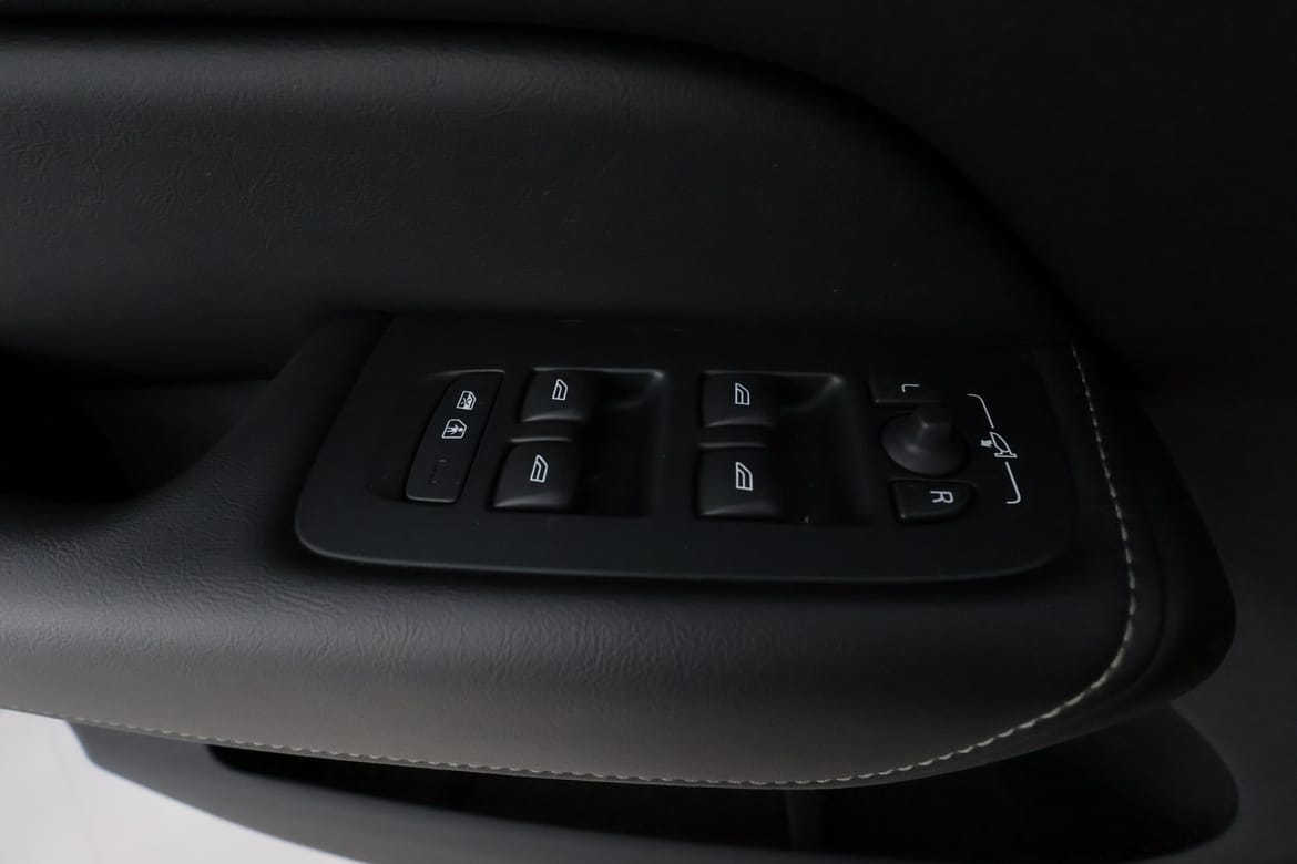 Volvo XC60 2020 - miniatyr 17