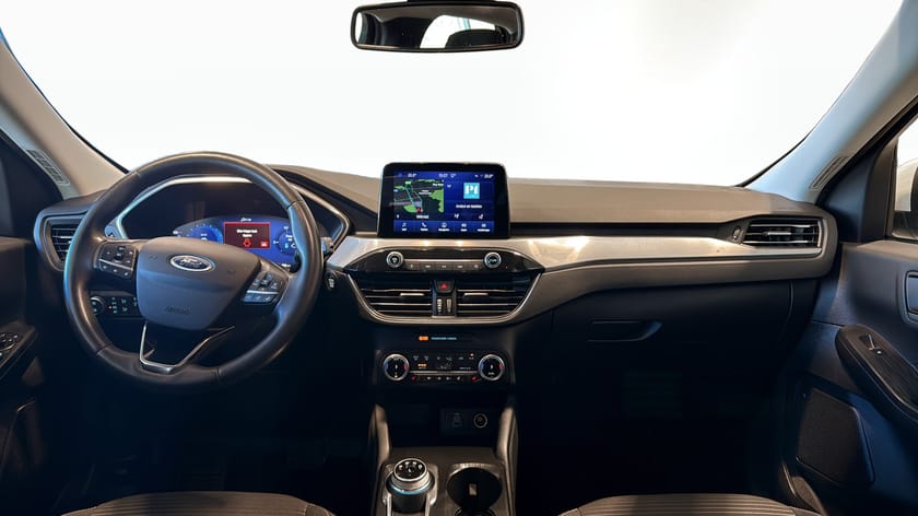 Bild 4 av Ford Kuga Plug-In Hybrid Titanium 225hk Carplay Rattvärme 56km-Elräckvidd