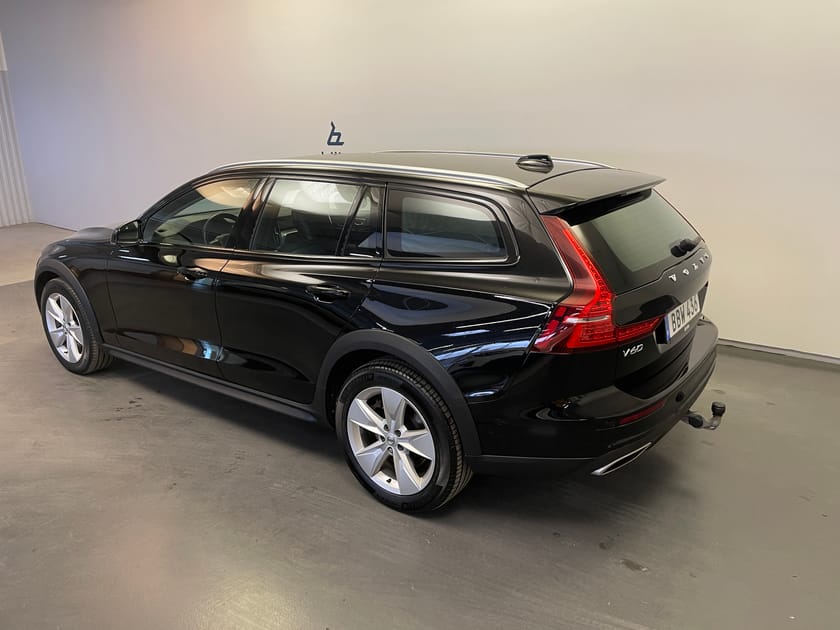 Bild 3 av Volvo V60 Cross Country B4 AWD Diesel Advanced / Dragkrok / Navigation /