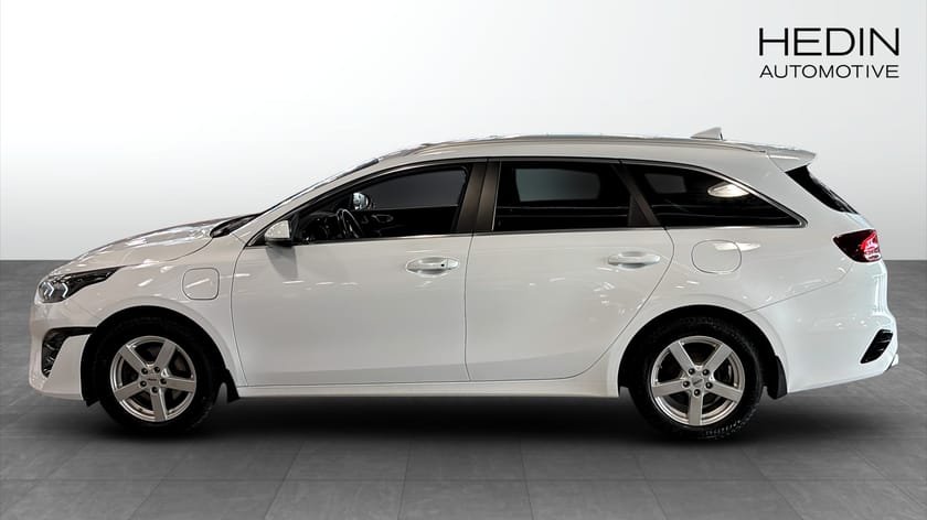 Bild 2 av Kia Ceed Sportswagon Plug-in Hybrid SW Action