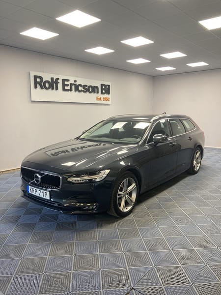 Volvo V90 D3 Momentum Advanced Edition