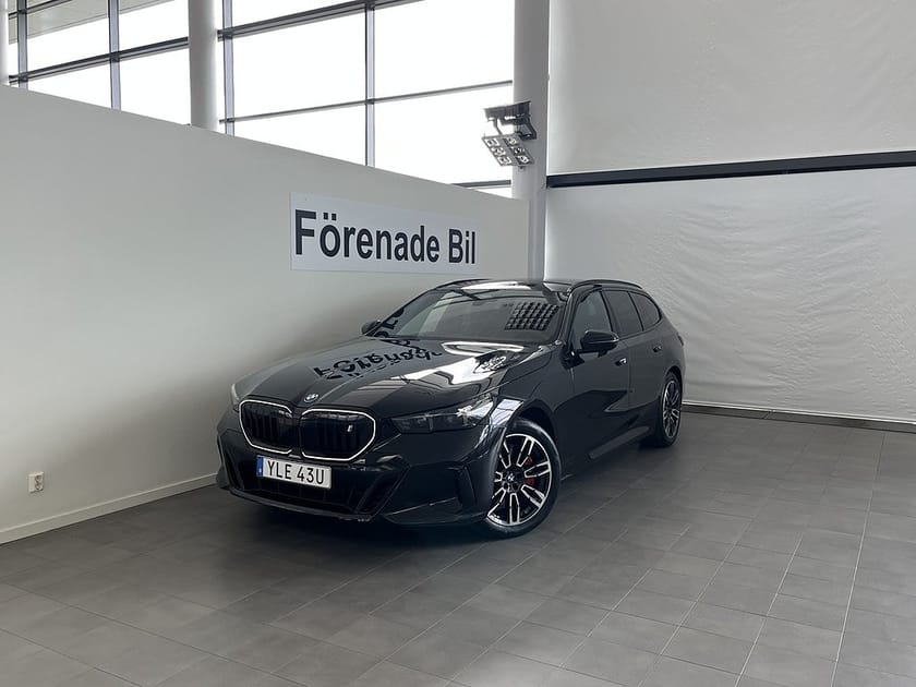 Bild 1 av BMW i5 xDrive40 Touring M Sport Pro Drag H/K 19" Panorama