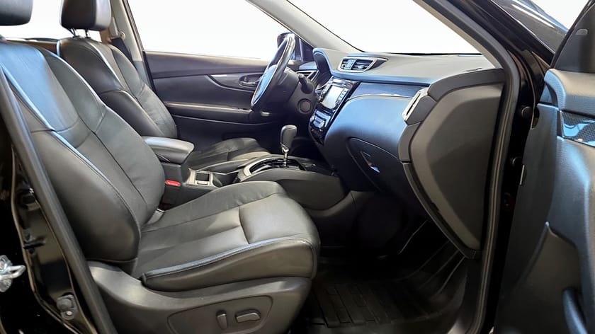 Bild 3 av Nissan X-Trail 7 Seats DCI 130 TEKNA , SEATS, DRAG, PANORAMA