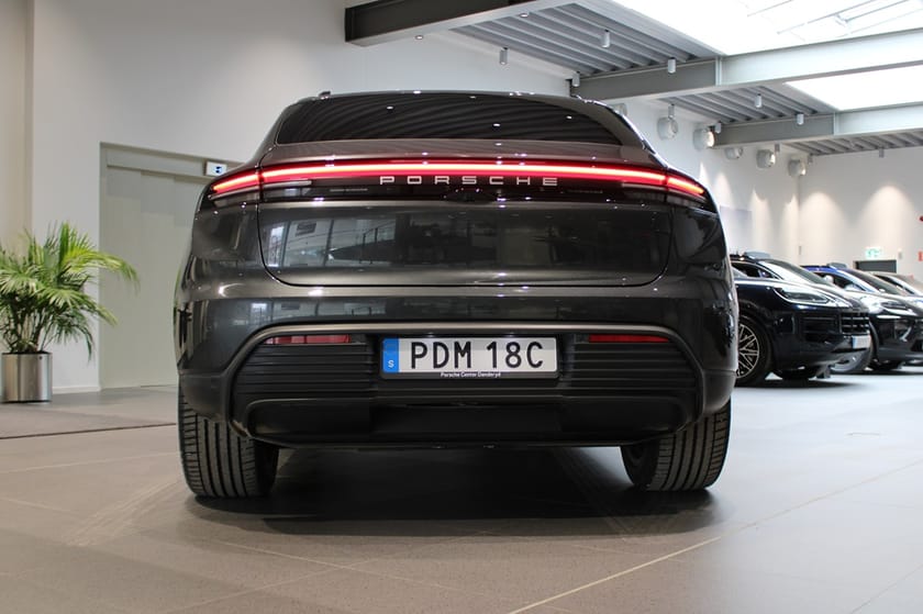 Bild 4 av Porsche Macan Electric MOMS