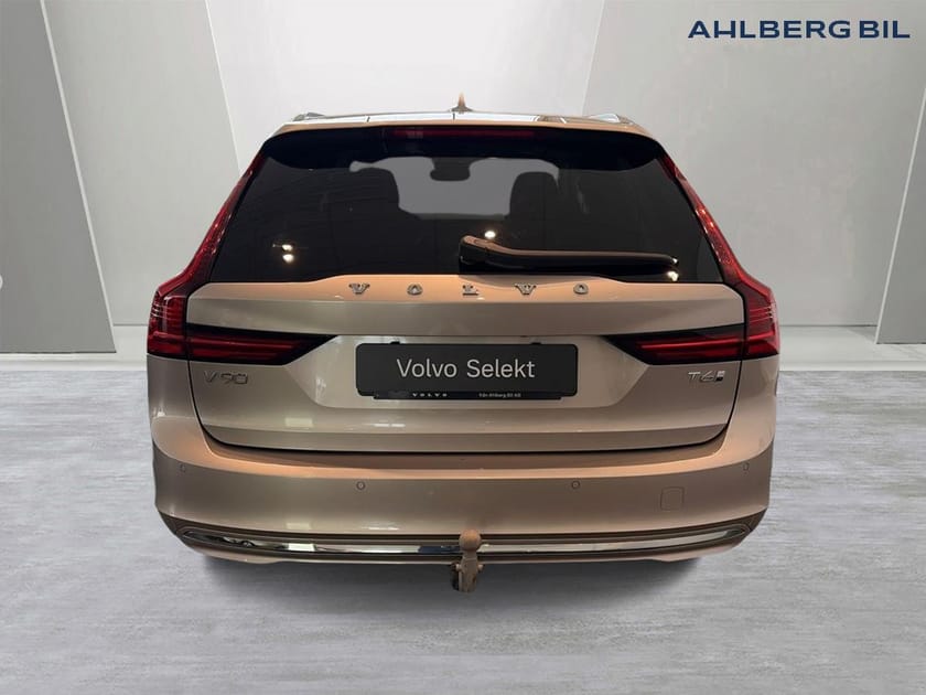 Bild 4 av Volvo V90 T6 Core Edition II. Backkamera, Drag, Navi, Adaptiv farthållare, Tonaderutor