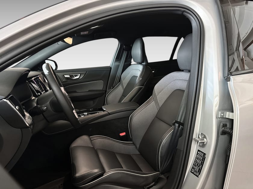 Bild 5 av Volvo V60 T6 Plus Dark