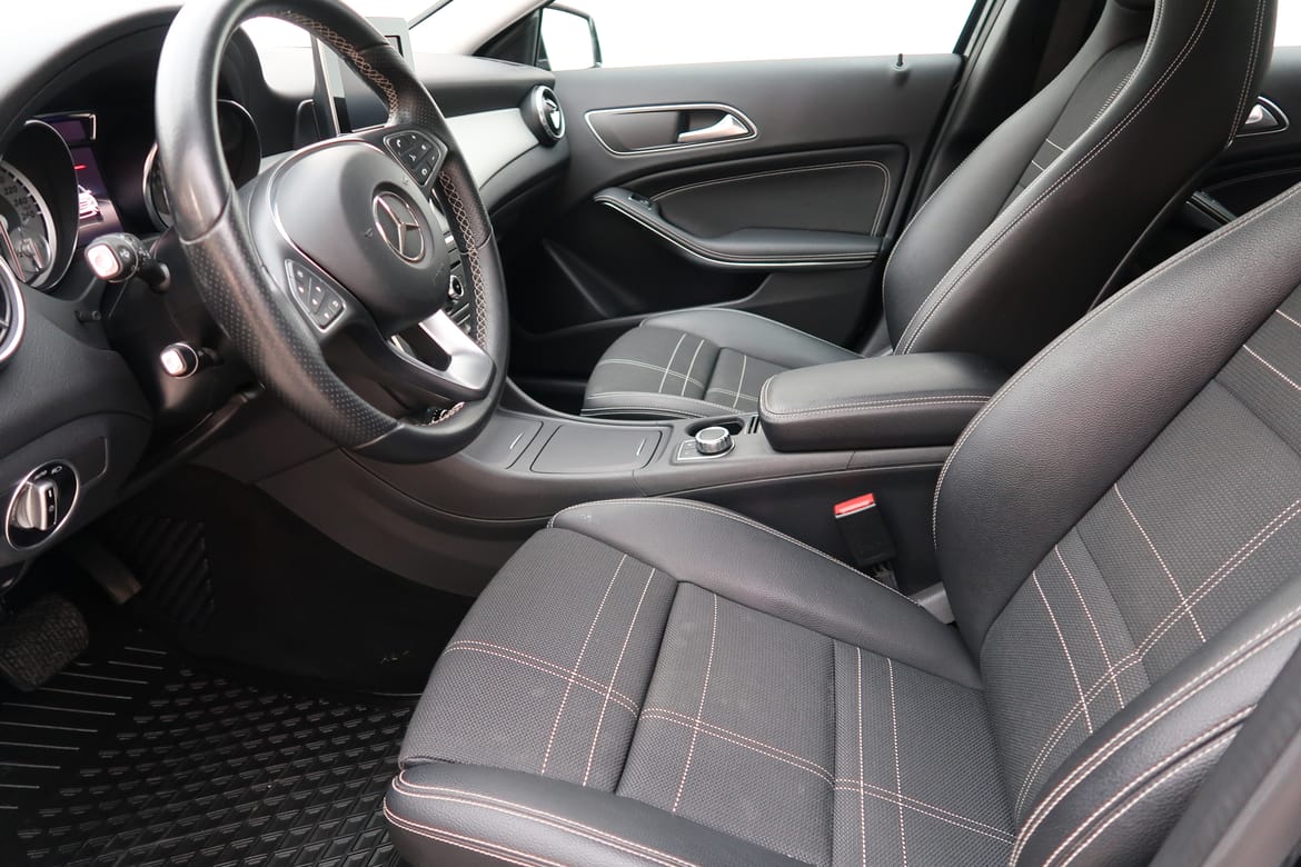 Mercedes-Benz GLA 2016 - miniatyr 5