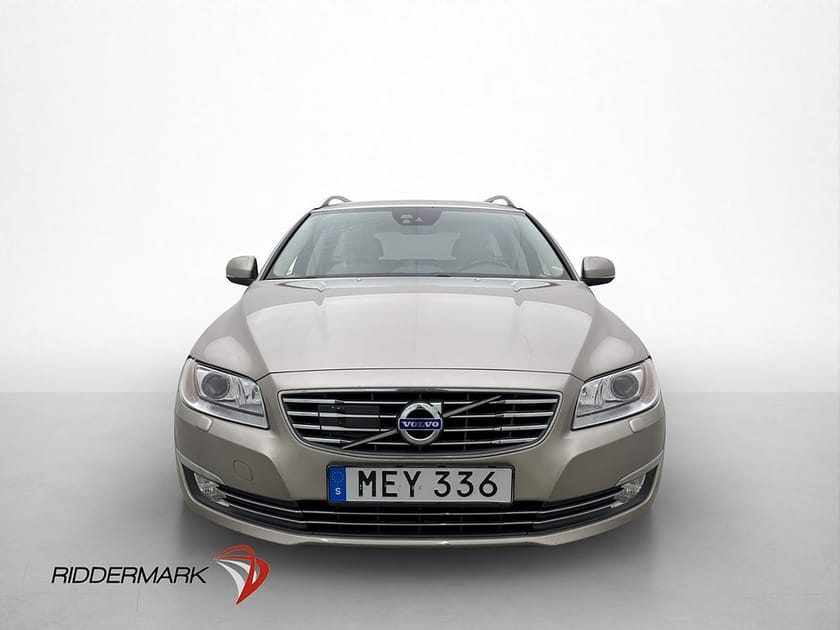 Bild 2 av Volvo V70 T4 190hk Classic Summum VOC P-Värmare Skinn Elstol