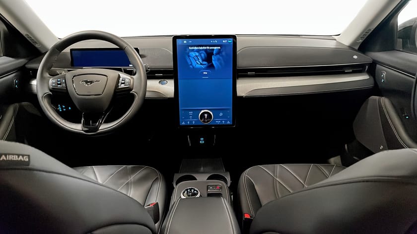 Bild 4 av Ford Mustang Mach-E Long Range 294Hk / Bang Olufsen / 360° / CarPlay