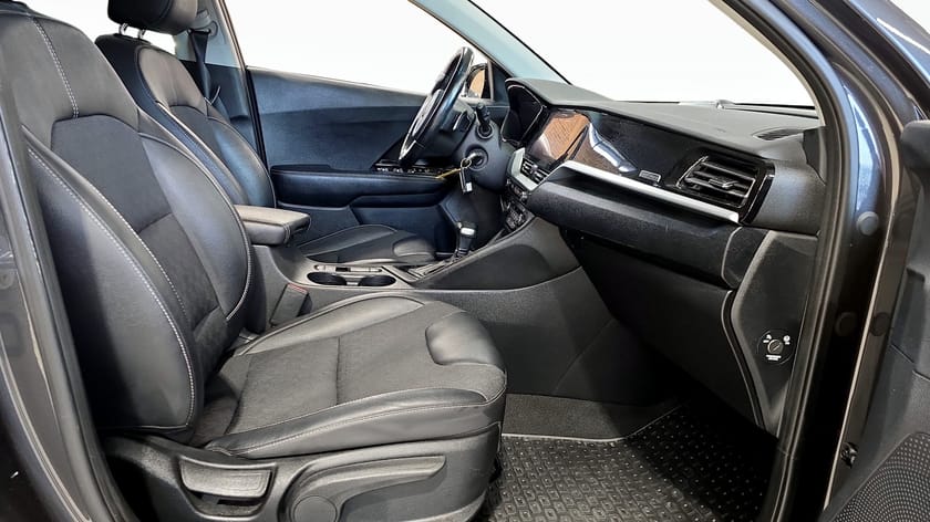 Bild 3 av Kia Niro P-HEV 1.6 PLUG-IN ADVANCE PLUS 1