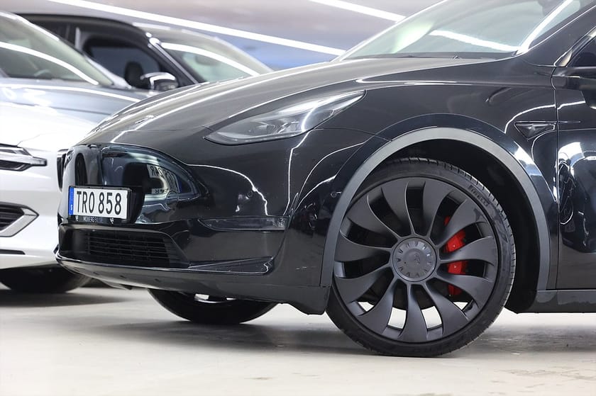 Bild 4 av Tesla Model Y Performance 534hk Pano Läder Navi Premium Ljudsystem