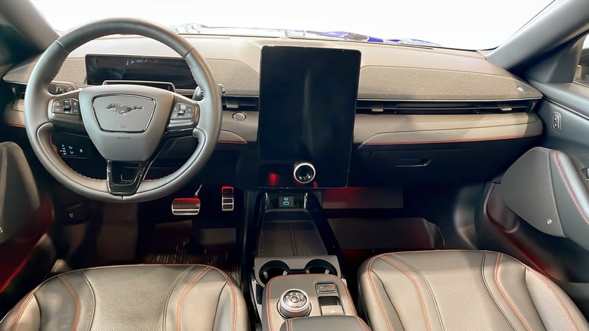 Bild 4 av Ford Mustang Mach-E Long Range AWD 351HK 540km Panorama B&O Moms