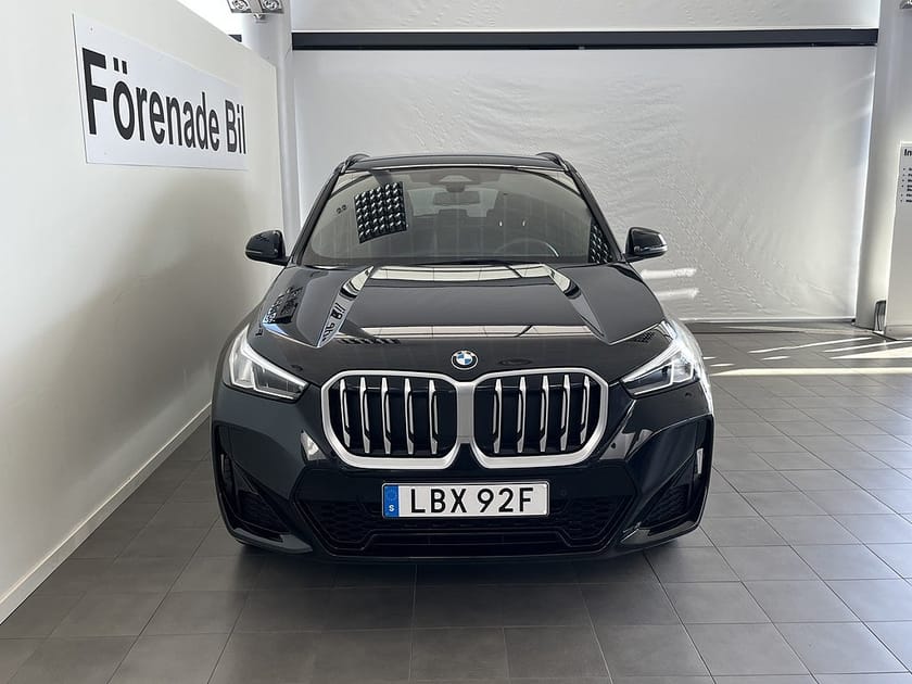 Bild 2 av BMW X1 sDrive18i 4,95 ränta M Sport Drag Sportstolar Rattvärme