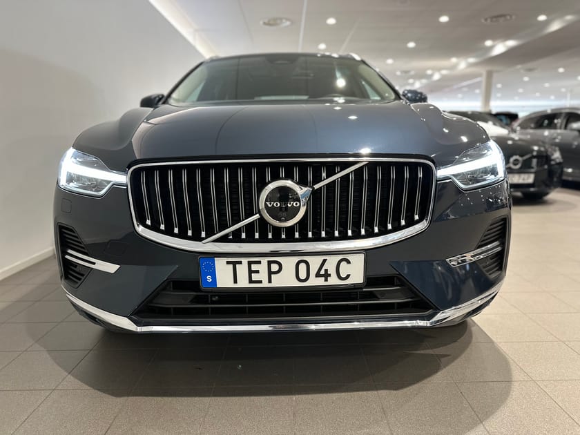 Bild 2 av Volvo XC60 T6 Plus Bright Edition, Dragkrok, 360 Kamera, Panoramatak