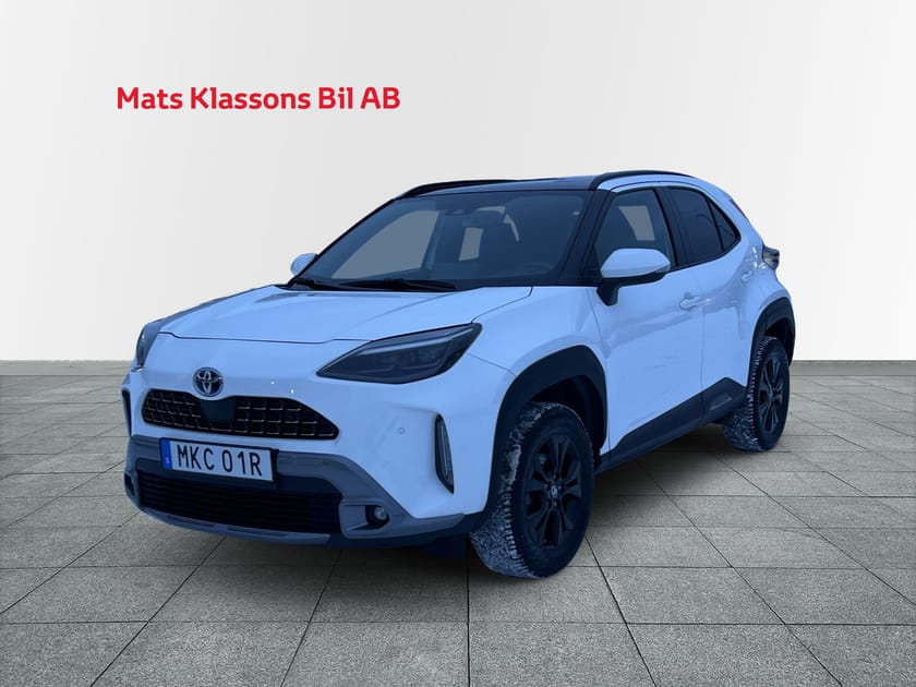 Bild 1 av Toyota Yaris Cross Hybrid AWD-i Adventure Plus, Glastak, JBL