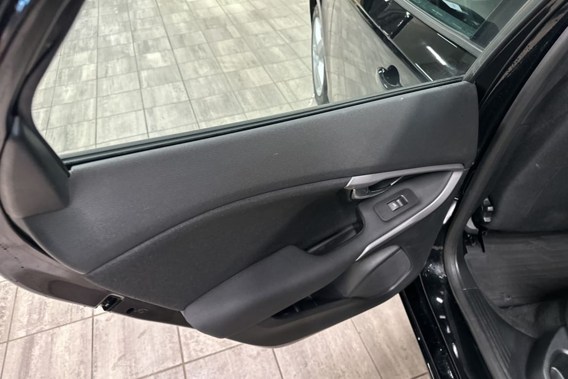 Volvo V40 2018 - miniatyr 12